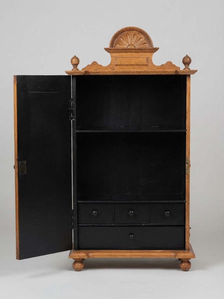Antiker Deutscher Hausapothekenschrank der Gründerzeit - 1880