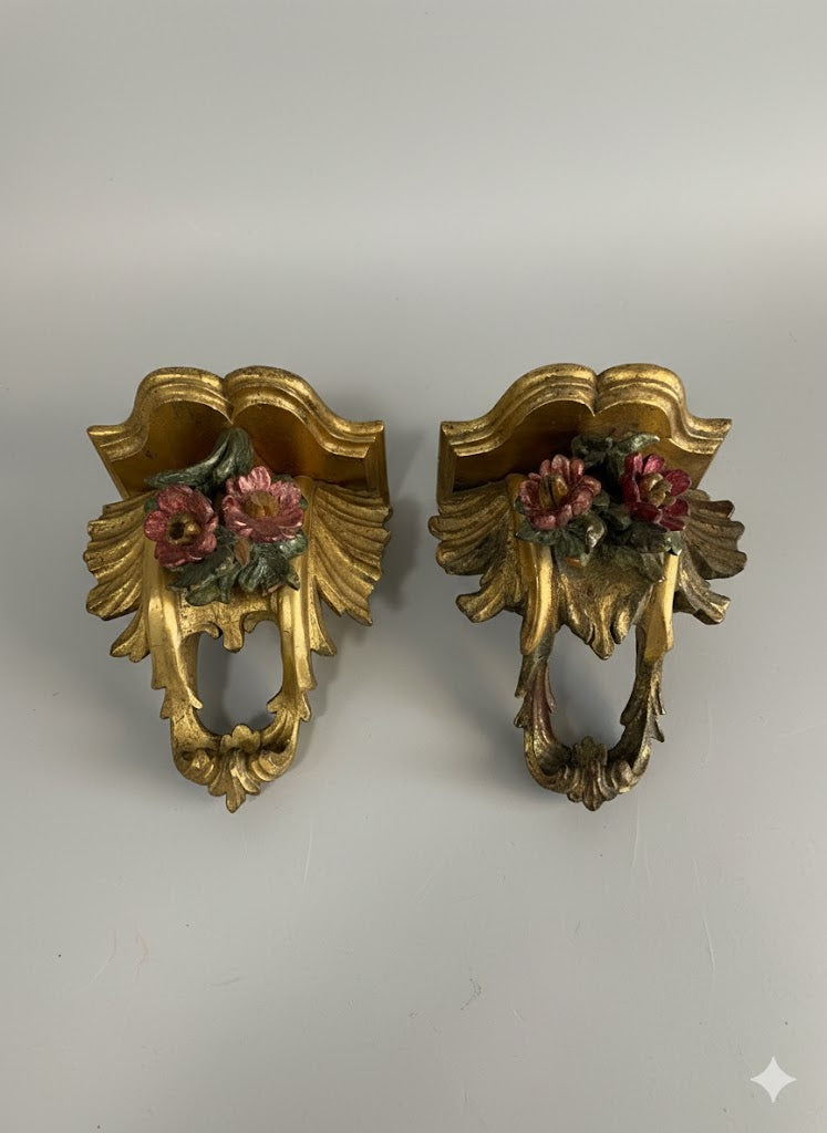 Paar geschnitzte Blumenpodeste (um 1850)