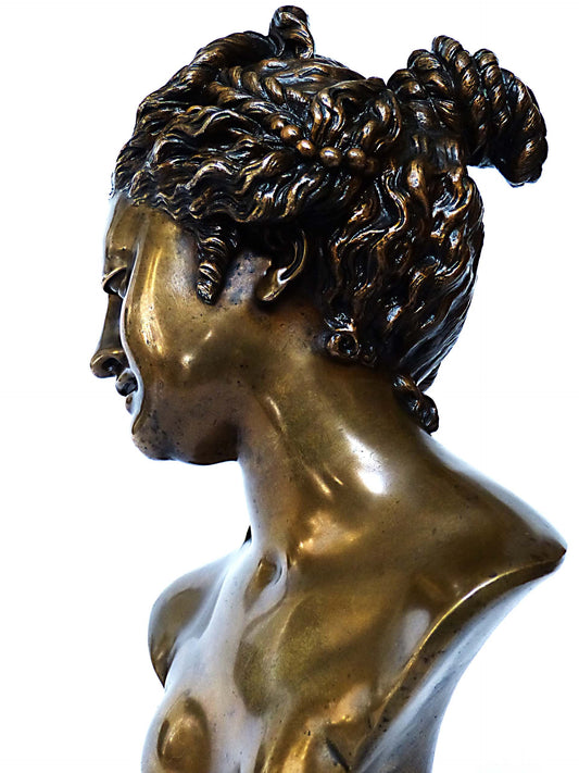 Klassische franzoesische Bronzebueste einer jungen Frau – Entwurf: Marie, Desire Pierre Louis (19. Jahrhundert)