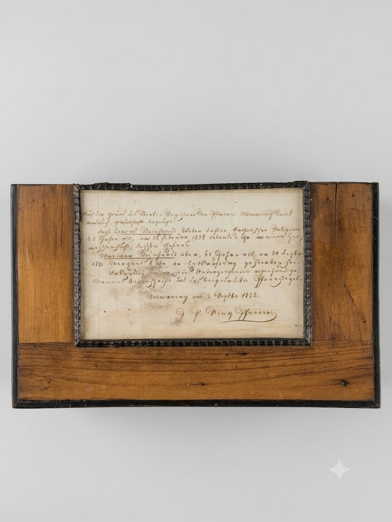 Biedermeier Kabinettkästchen aus Kirschbaumholz (um 1852)