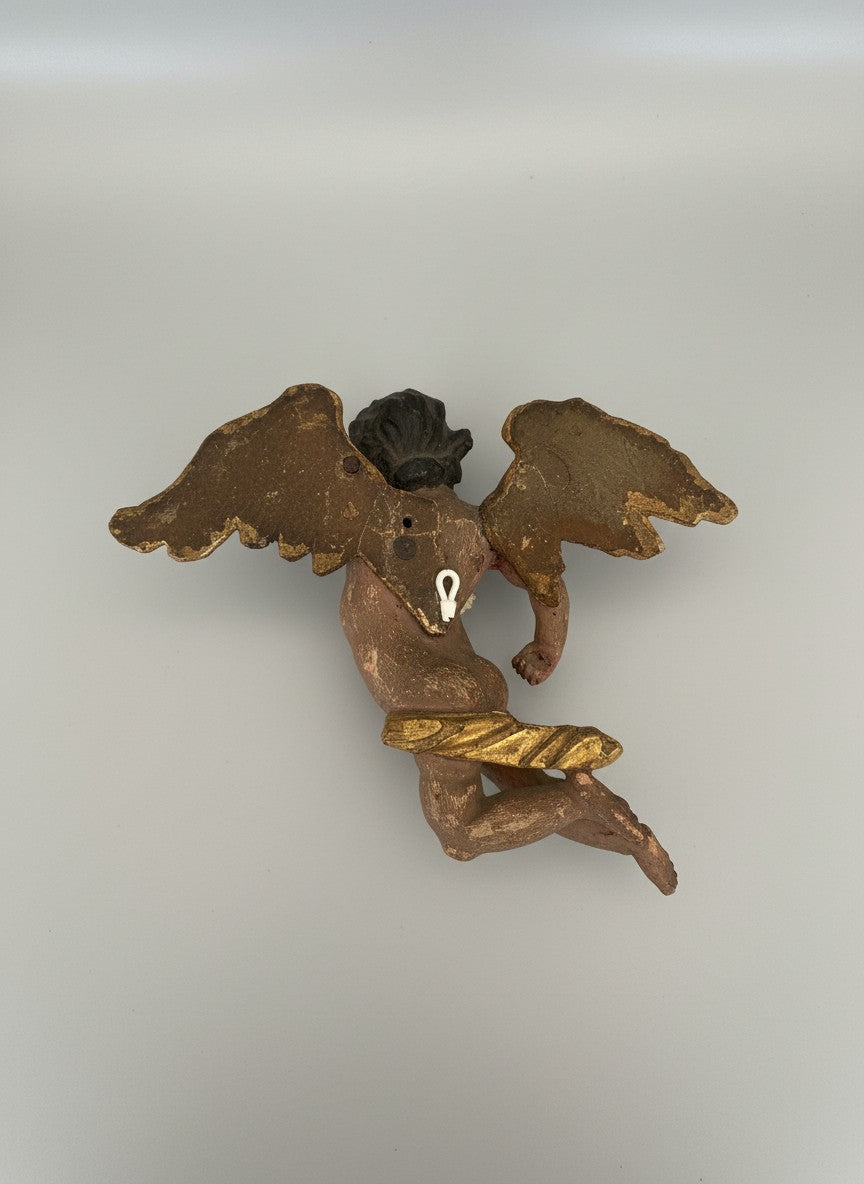 Musealer Barock-Krippenengel um 1750 – Holz geschnitzt & gefasst (16 cm)