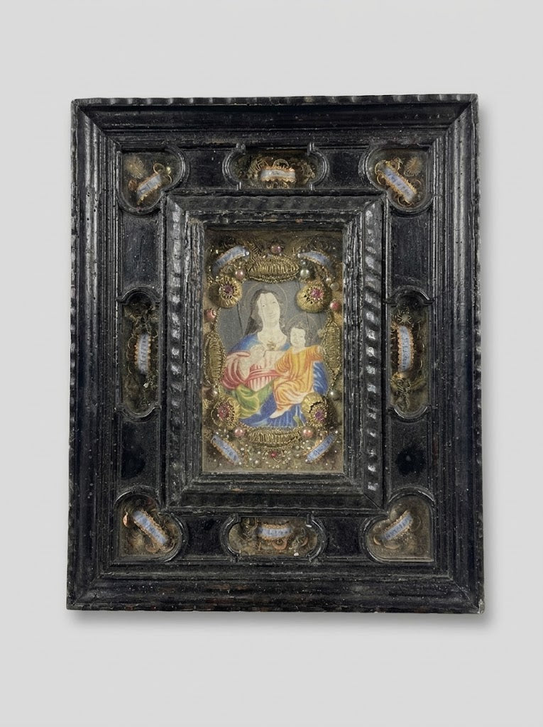 Bedeutender barocker Reliquienschrein / Klosterarbeit mit Maria Hilf und Heiligenreliquien (um 1700)