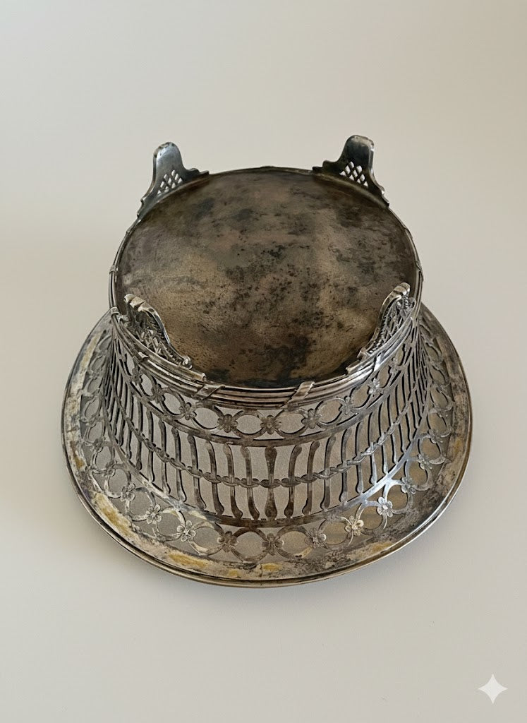 Ovale Gitter- Silberschale (um 1880)
