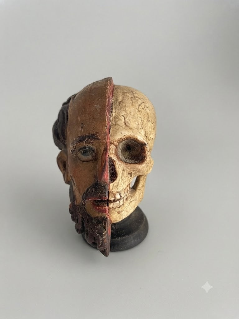 Memento Mori: Handgeschnitzter Miniatur-Halbkopf „Leben und Tod“ (ca. 1800)