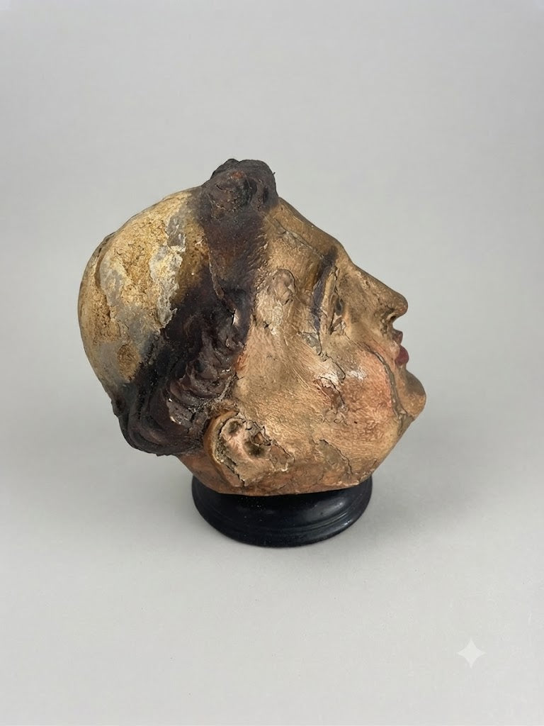 Memento Mori: Handgeschnitzter Allegorie-Kopf „Leben und Tod“ (ca. 1800)