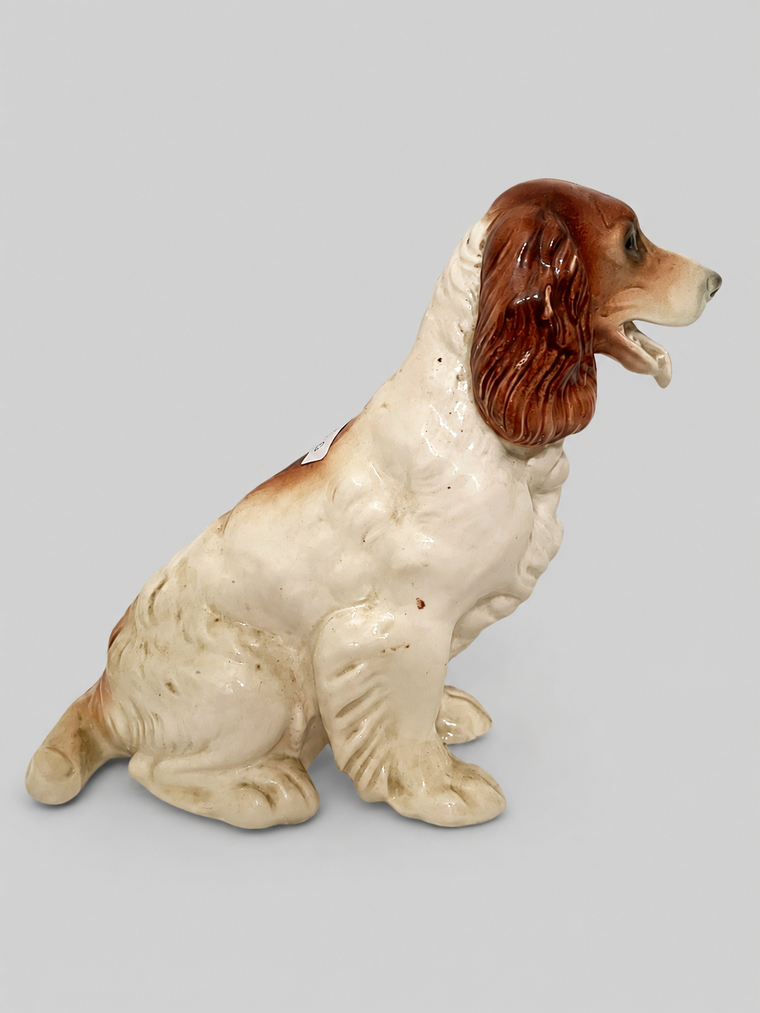 Vintage Keramik-Figur: Sitzender Spaniel – Sammlerstück