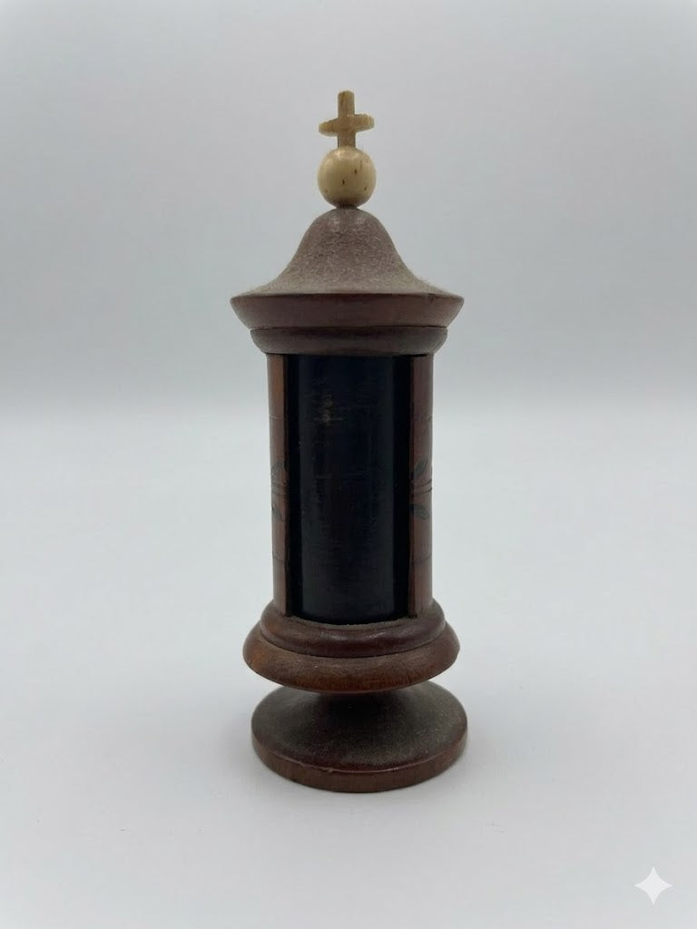 Spiritueller Begleiter: Antiker Miniatur-Reisealtar (um 1800)